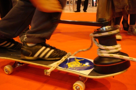 tvetydig Link Konkurrencedygtige Tandem Skateboards: Wind up the Winch! - boats.com